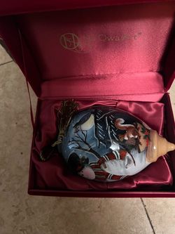 Ne'Qwa Art Hand-Painted Glass Christmas Ornament