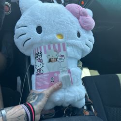 Hello Kitty Hooded Blanket 