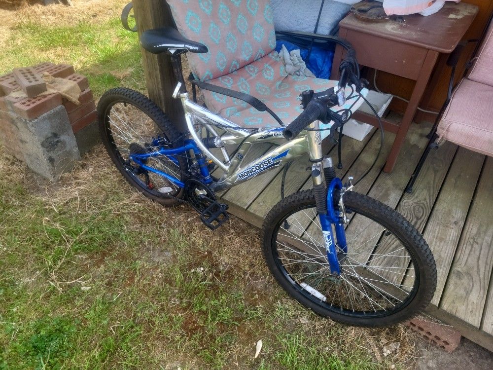24" Mongoose