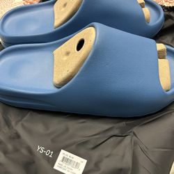 Yeezy Slides 14