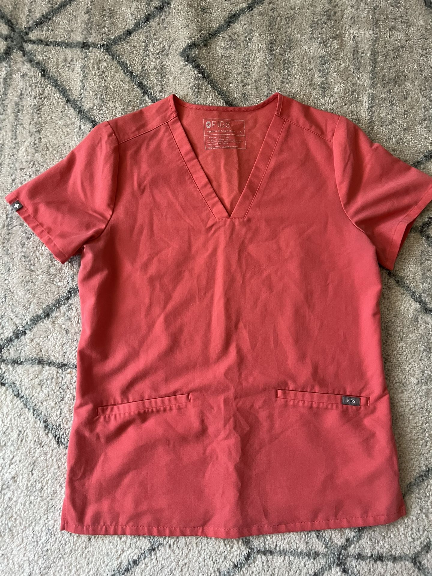 FIGS Scrub Top Women’s Size Small Casma Top Hot Coral PO1758