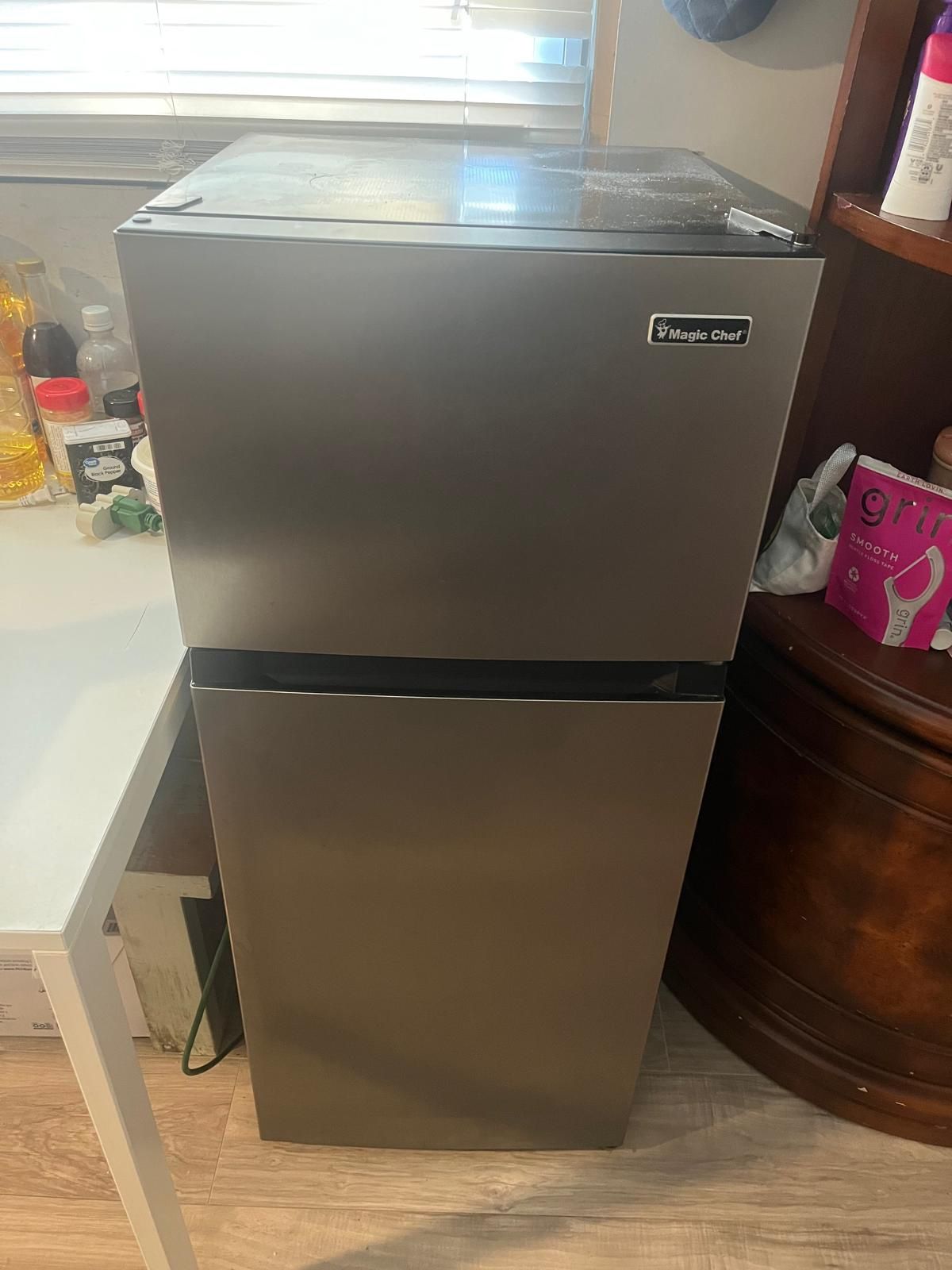 Refrigerator