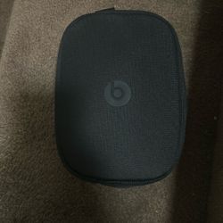 Beats Solo 4