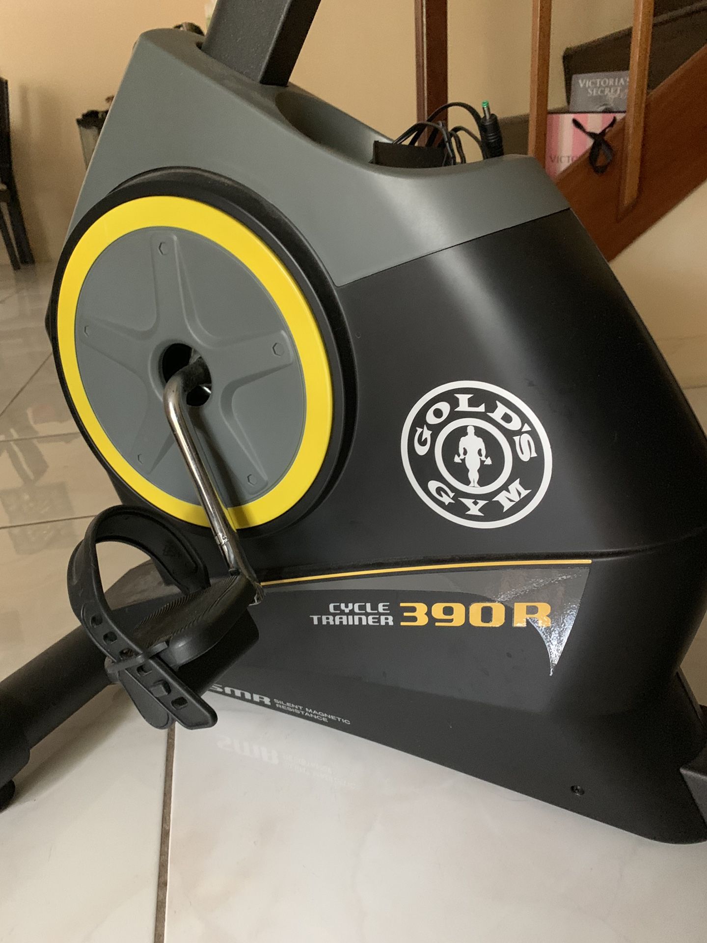 Exercise bike GOLD’S GYM 390R for Sale in Delray Beach, FL OfferUp