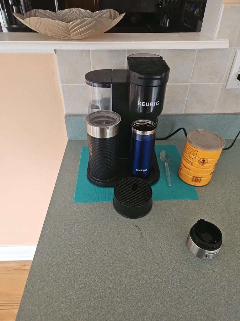 Keurig Single Cup Maker With Expresso And Strong And Milk Foam Attachments