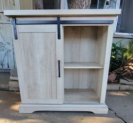 Farmhouse Sliding Door Cabinet
