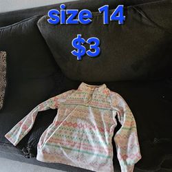 Sweter. Size And Price On Each Photo