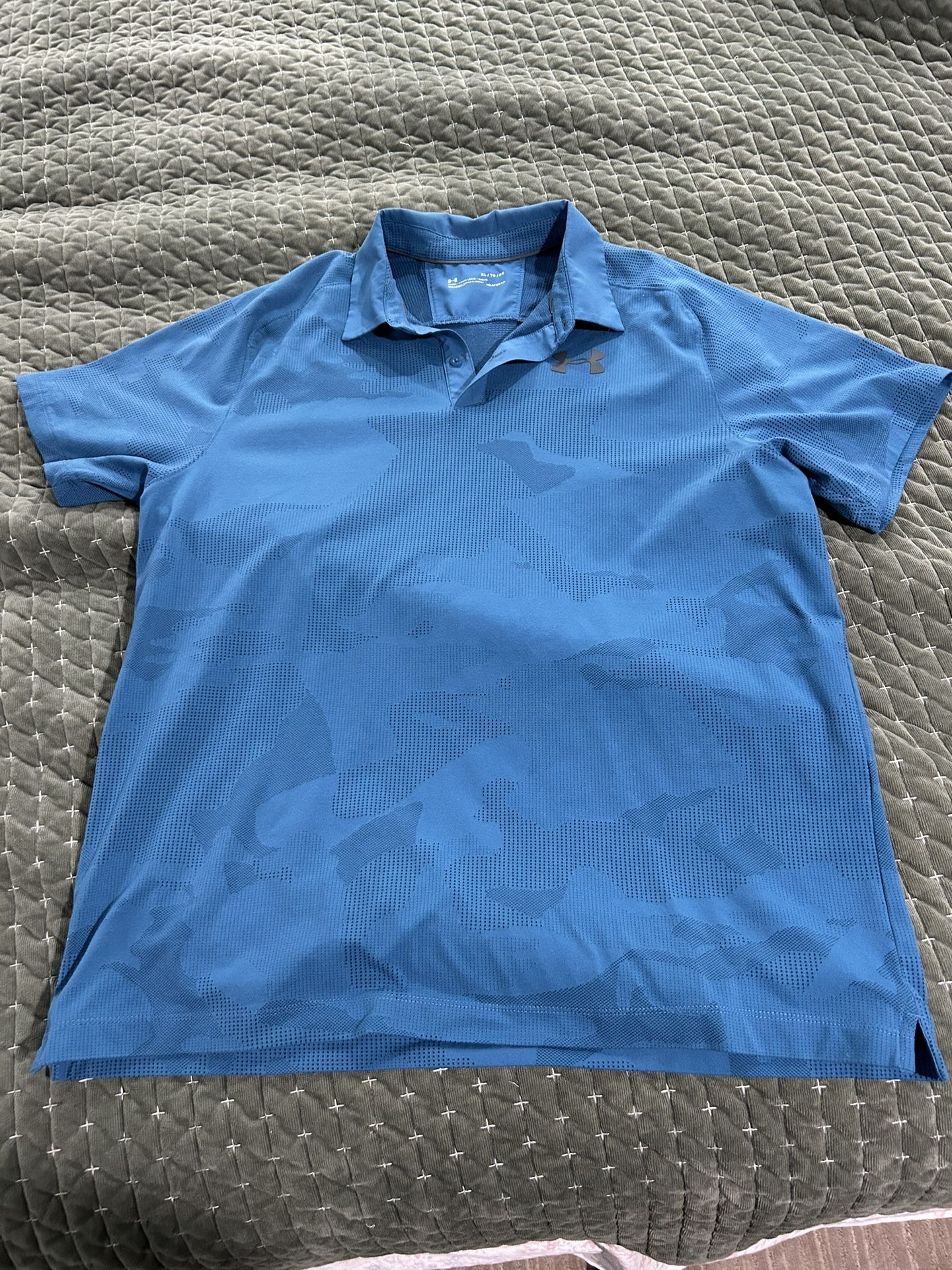 Mens Under Armour golf style polo shirt sz XL