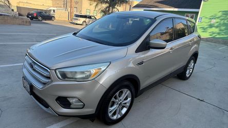 2017 Ford Escape • Sport Utility 4D