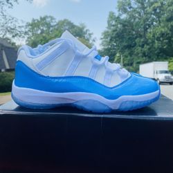 Air Jordan 11 UNC LOW 