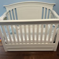 Baby Cache Harborbridge White Convertible Crib And Matress Included