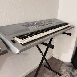 Yamaha Keyboard 