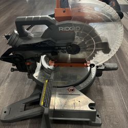 RIGID 10” COMPOUND MITER SAW