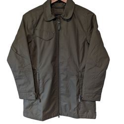 North End 78218 - Ladies' Excursion Ambassador Lightweight Jacket with Fold Down Collar Size Small.
Fit to True size.
