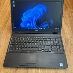 Dell Latitude 5580 core i5 6th gen 16GB RAM 256GB SSD Windows 11 Pro 15.6” FHD Screen Laptop with charger in Excellent Working condition!!!!!  Specifi