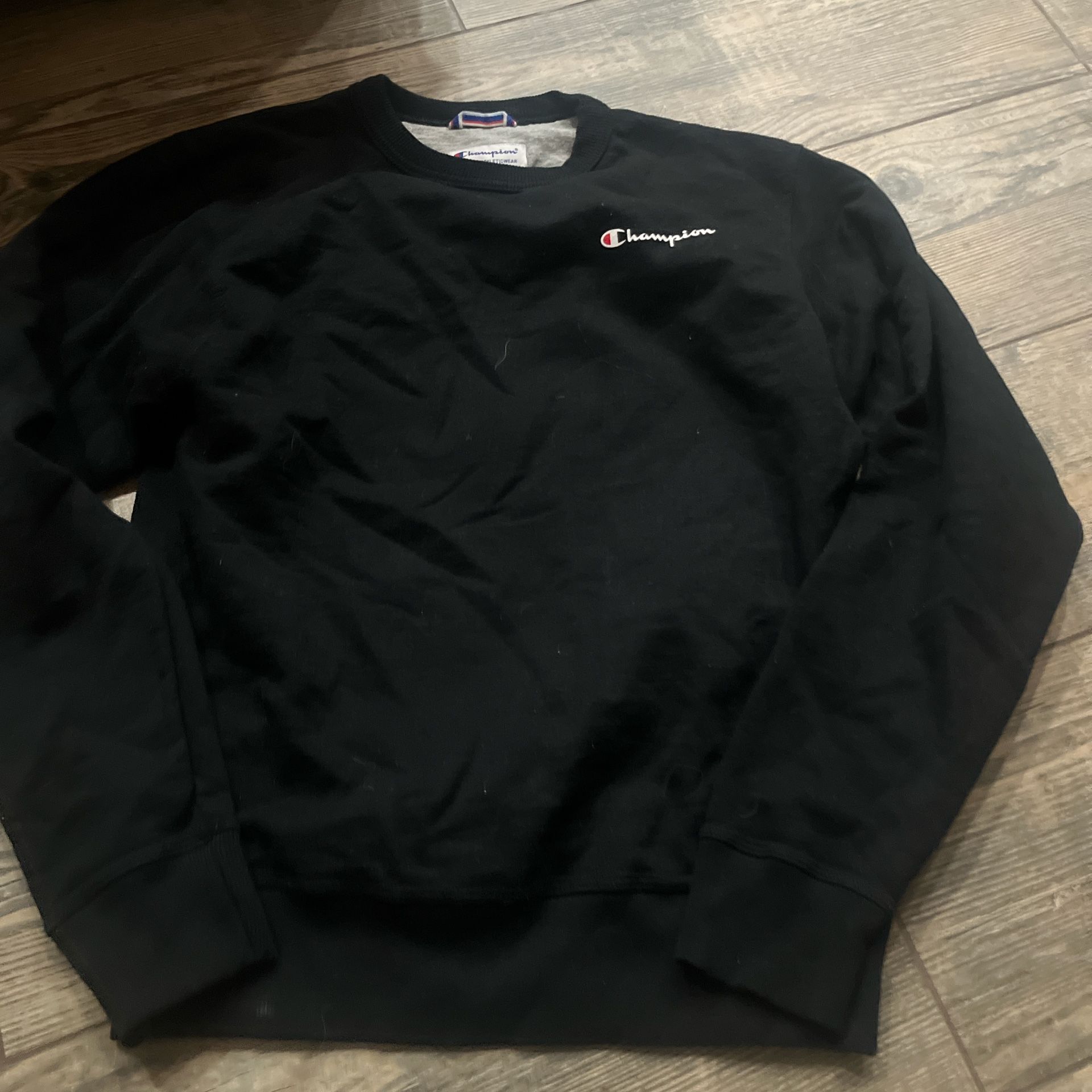 Black Champion sweatshirt with white logo men’s size small