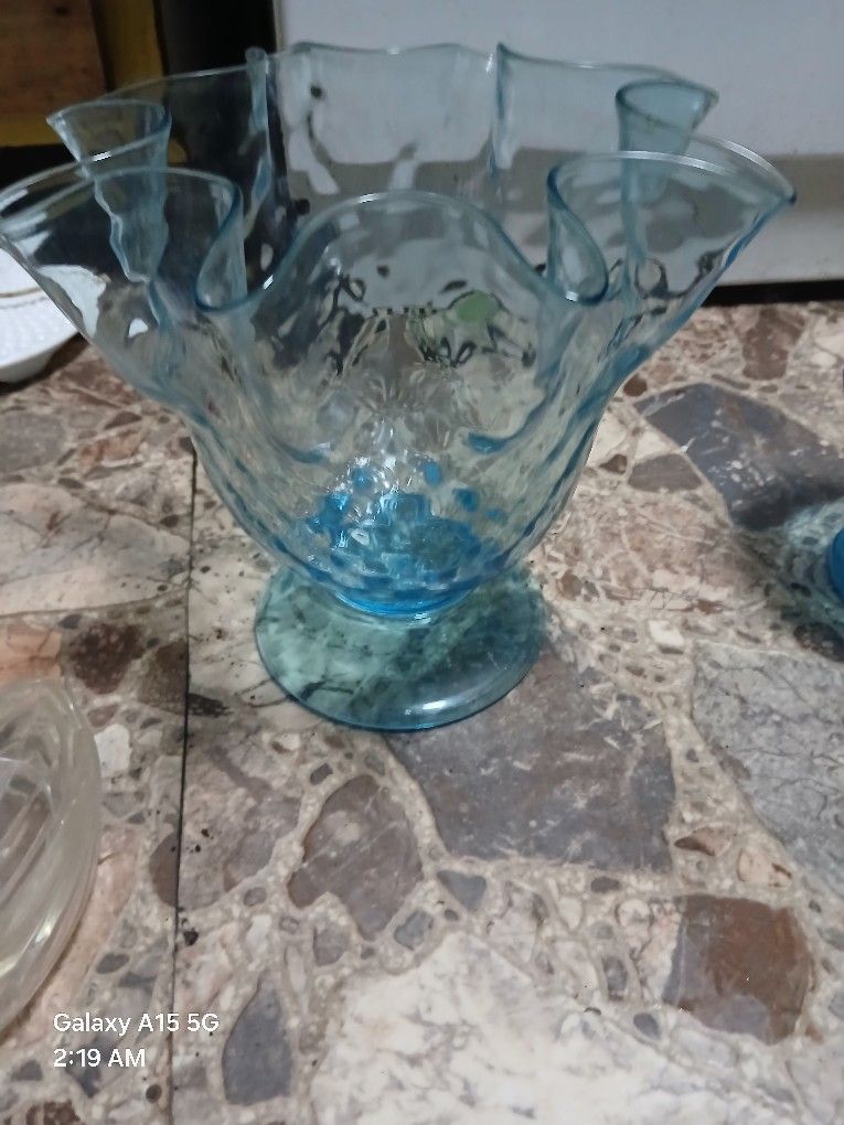 Fenton Glass And Bowls, Clock