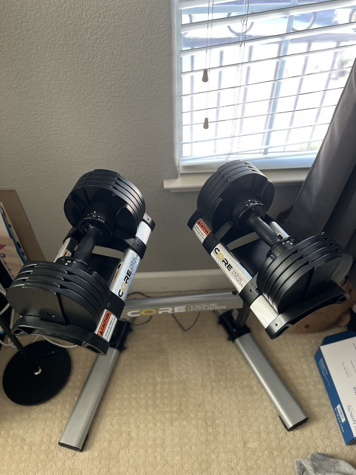 💪 CoreHome Fitness Adjustable Dumbbells + Stands – LIKE NEW! 🏋️♂️