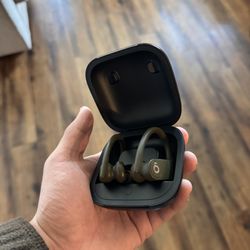 Beats Powerbeats Pro