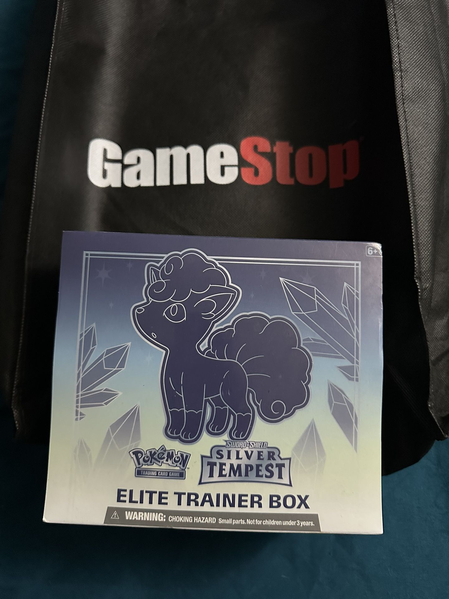 Silver Tempest Elite Trainer Box - SWSH12: Silver Tempest (SWSH12)