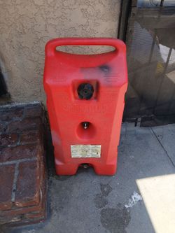Scepter fuel tank