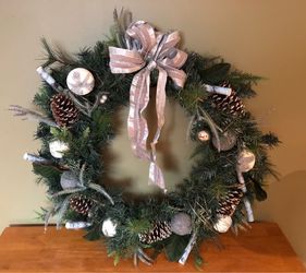 Large Decorated Christmas Holiday Wreath (25”D)