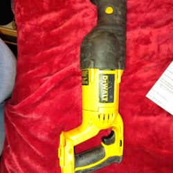 DeWalt Sawza