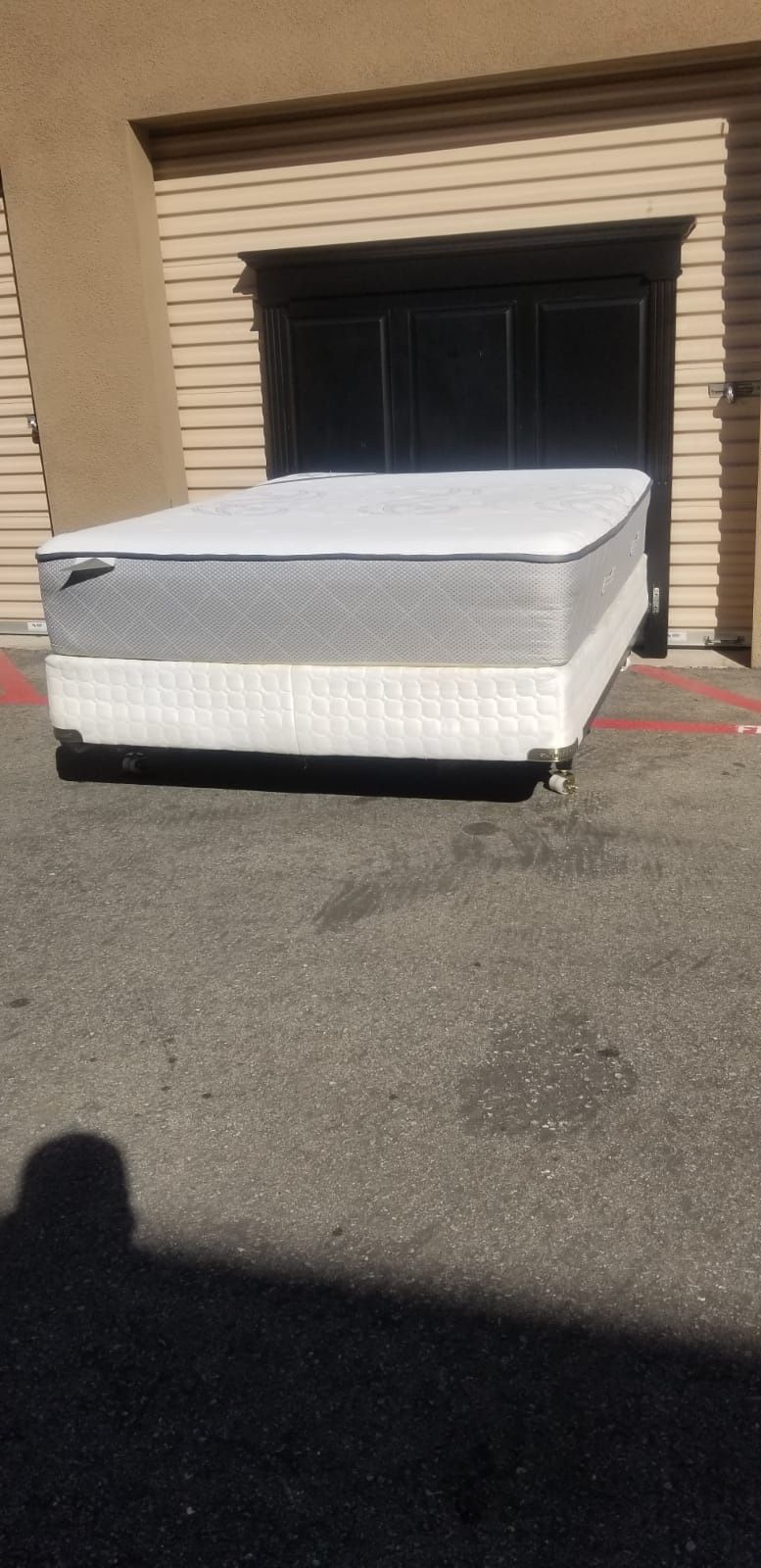 Queen Size Bed with mattress