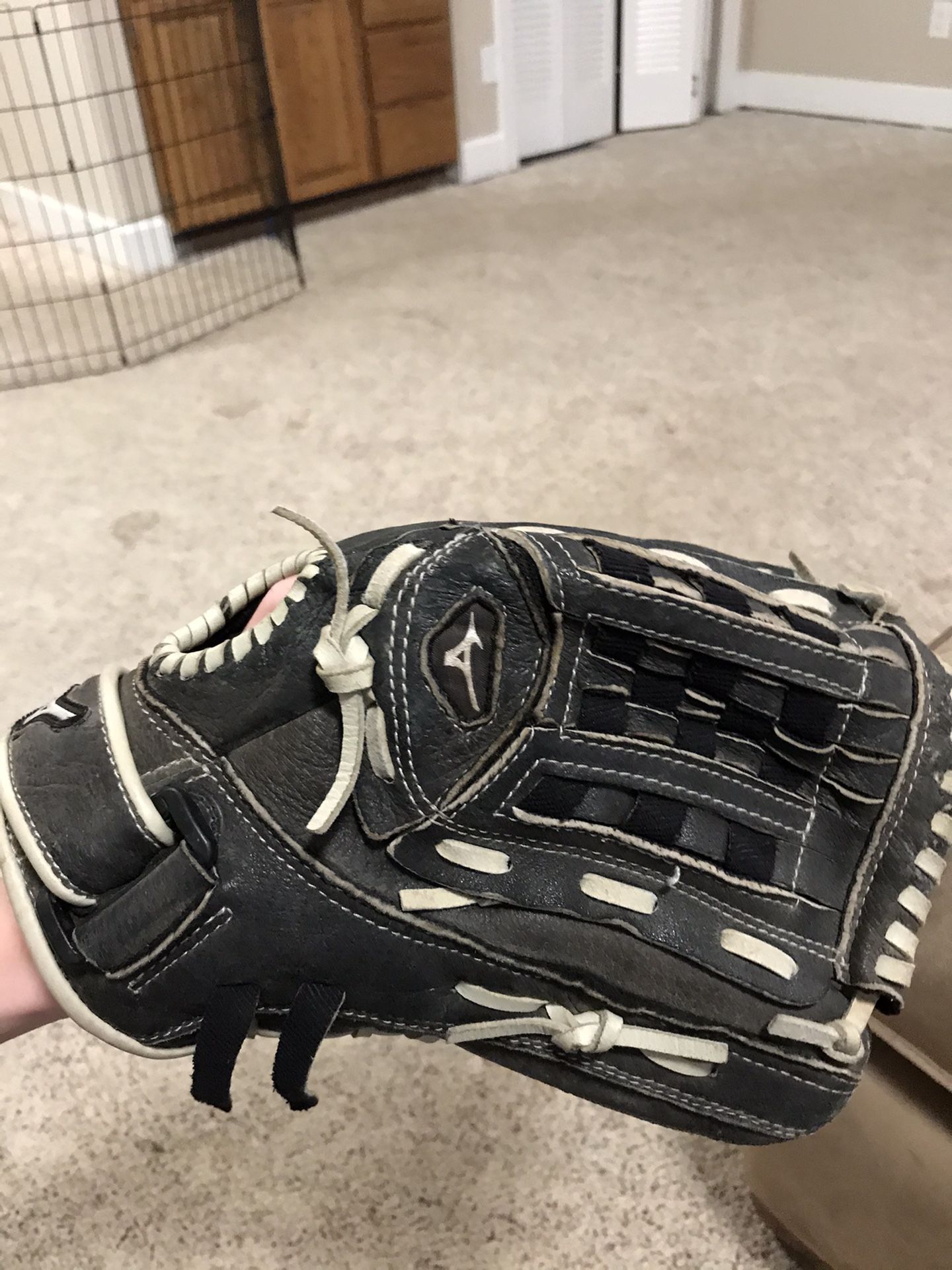 Mizuno ballpark 12” all-purpose baseball glove