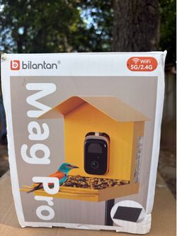 Smart bird feeder