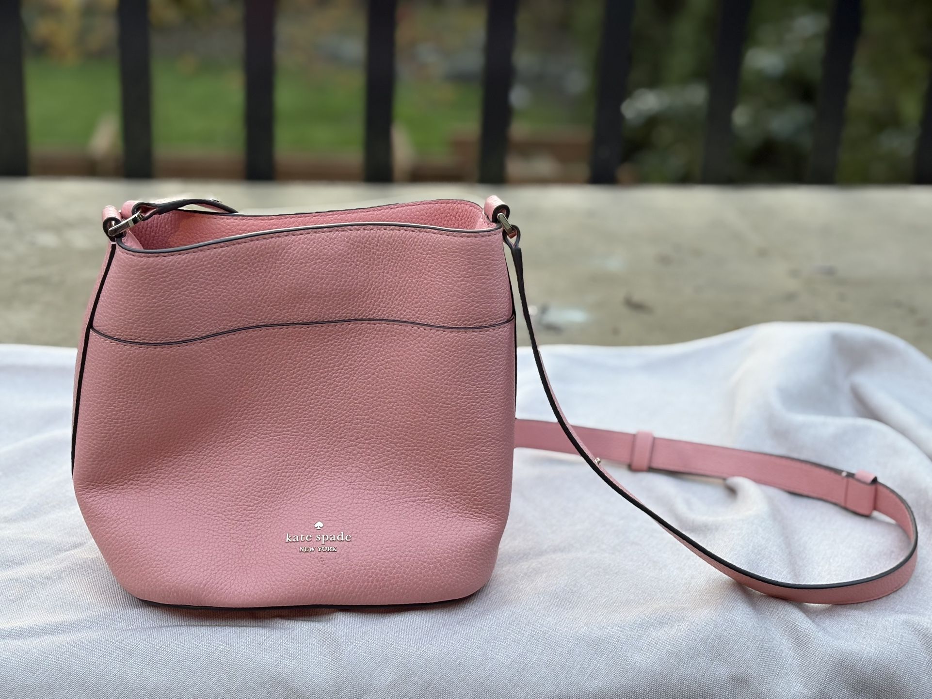 Small Kate Spade Leila Quartz Pink Bucket Bag/Purse - Shoulder or Crossbody