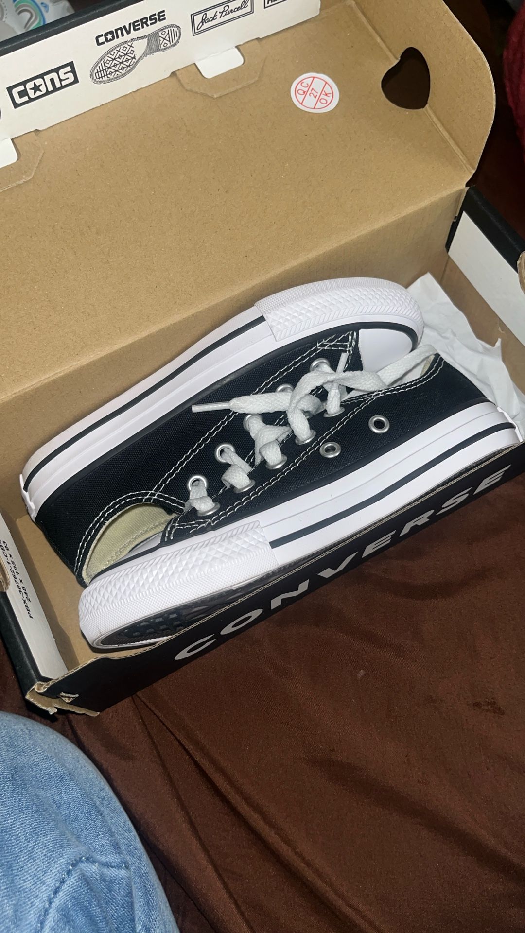 Youth Converse Size 11