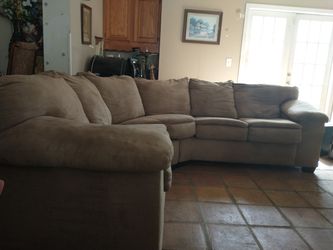Beige Sectional Sofa 2 Pieces