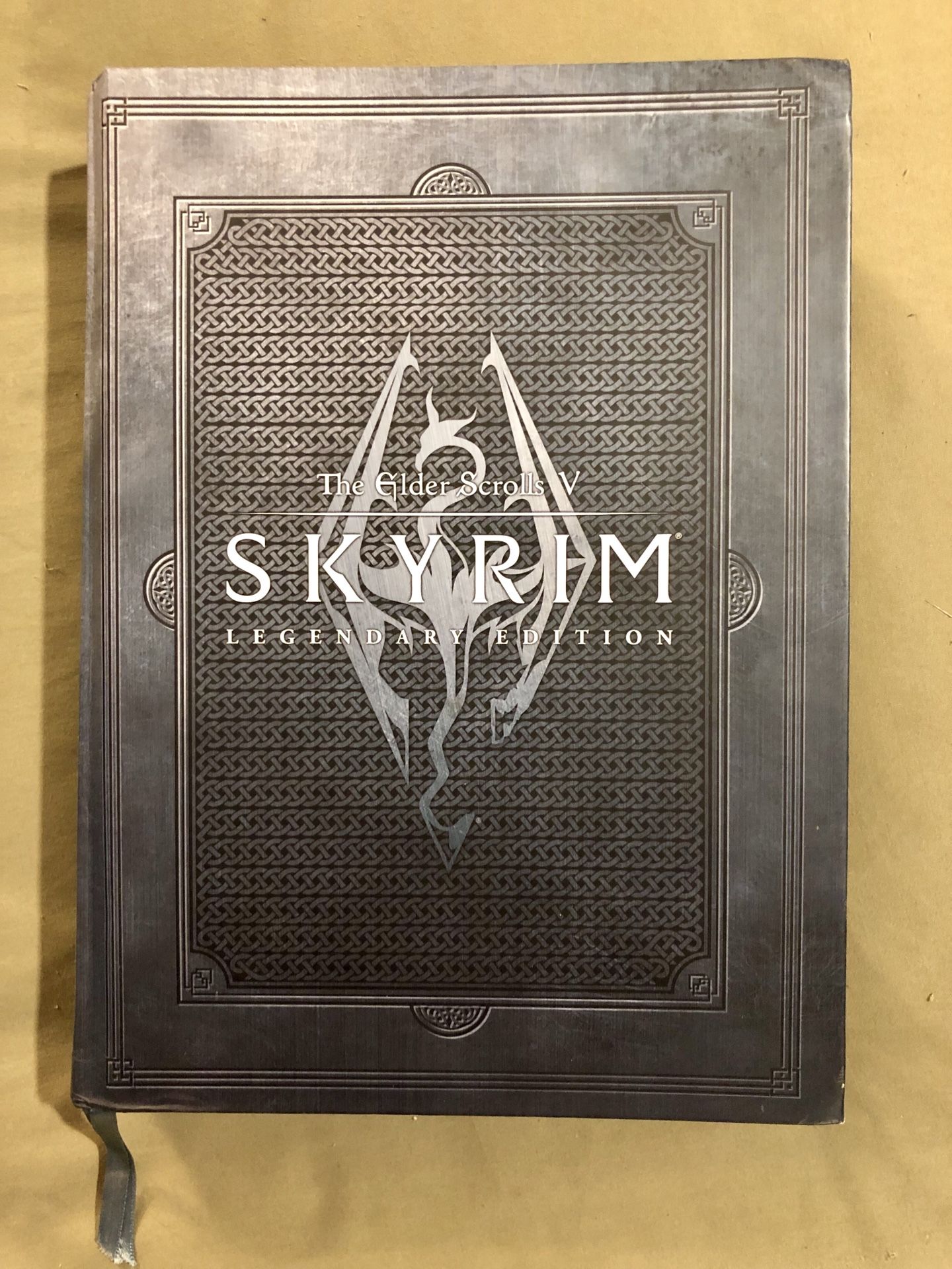 Skyrim Legendary Edition Guide Book