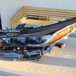 2017 - 2022 TOYOTA PRIUS LEFT HEADLIGHT DRIVER SIDE LED GENUINE USED OEM.  A1