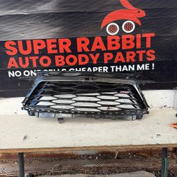 2022 Blazer RS Grille OEM Original For Parts 2024 