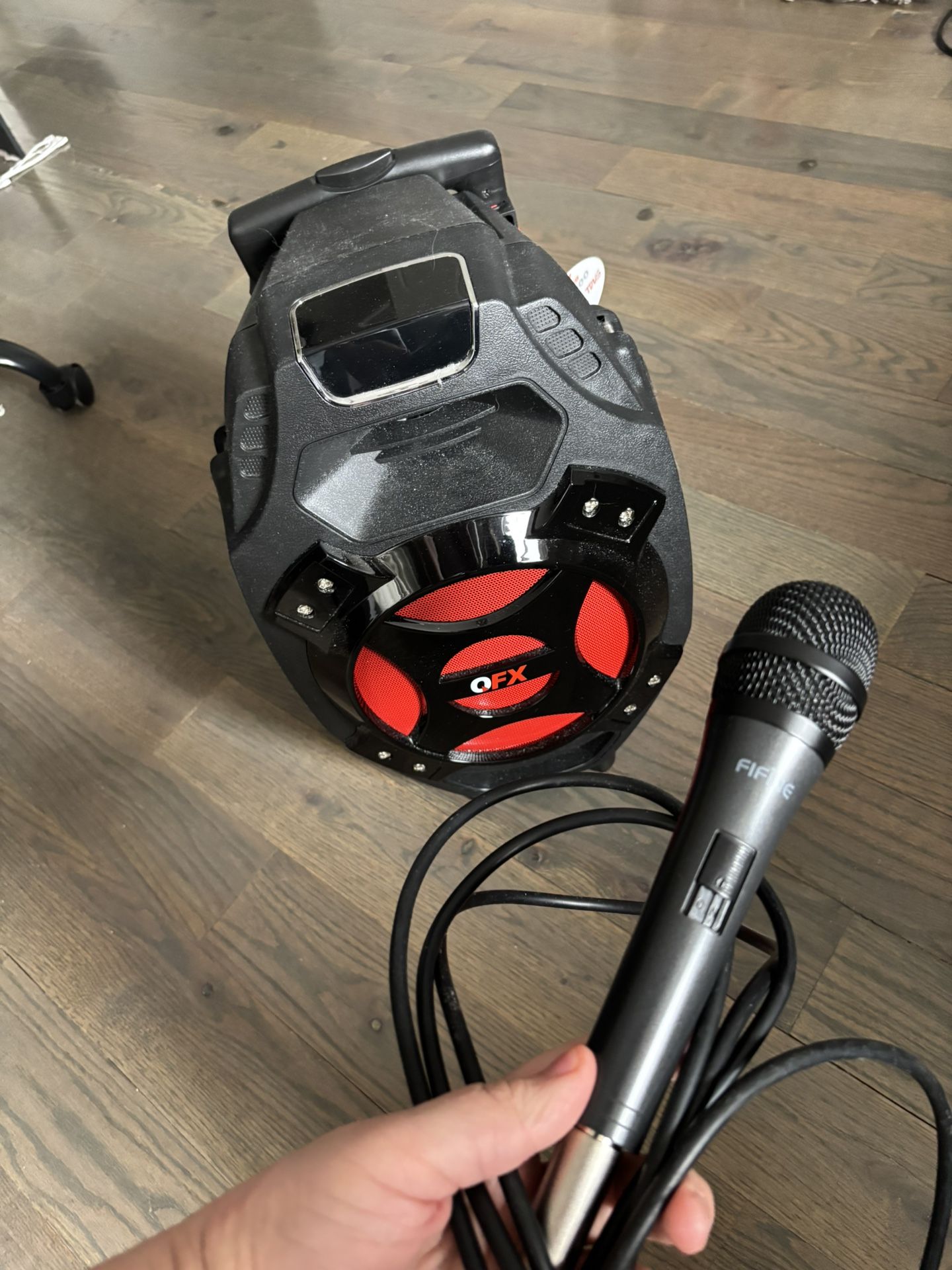 Qfx Loud Speaker And Microphone