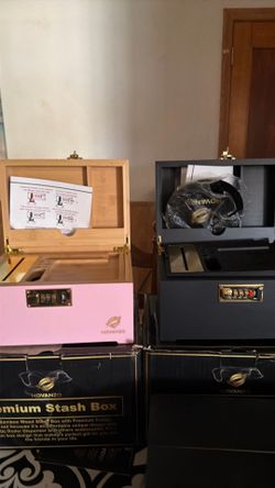 Stash box