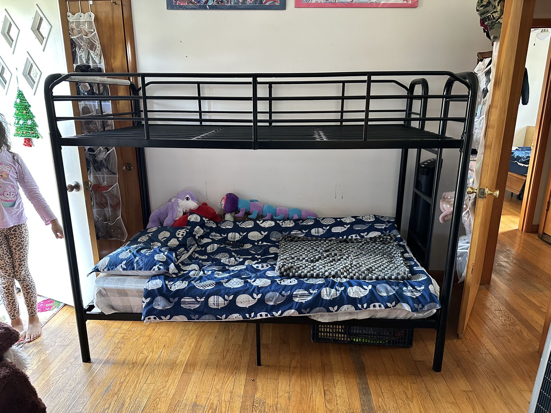 Twin Bunk Bed