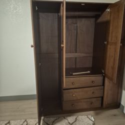 Armoire
