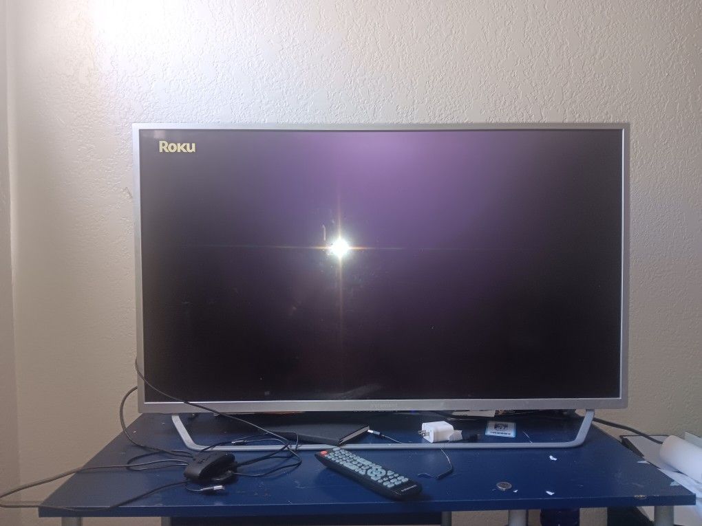 Hisense 36 Inch TV 50 Obo