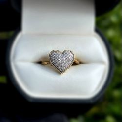 Jewelry 10k solid yellow gold diamonds 0.3CTW heart ring sz 7.00