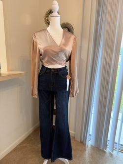 long-sleeved gold top