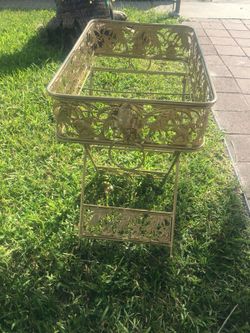 Metal tray