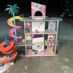 Free lol House Set And Hot Wheels 
