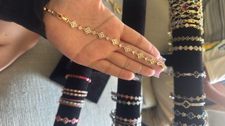 Bracelet