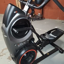 BOW FLEX MAX TRAINER M8