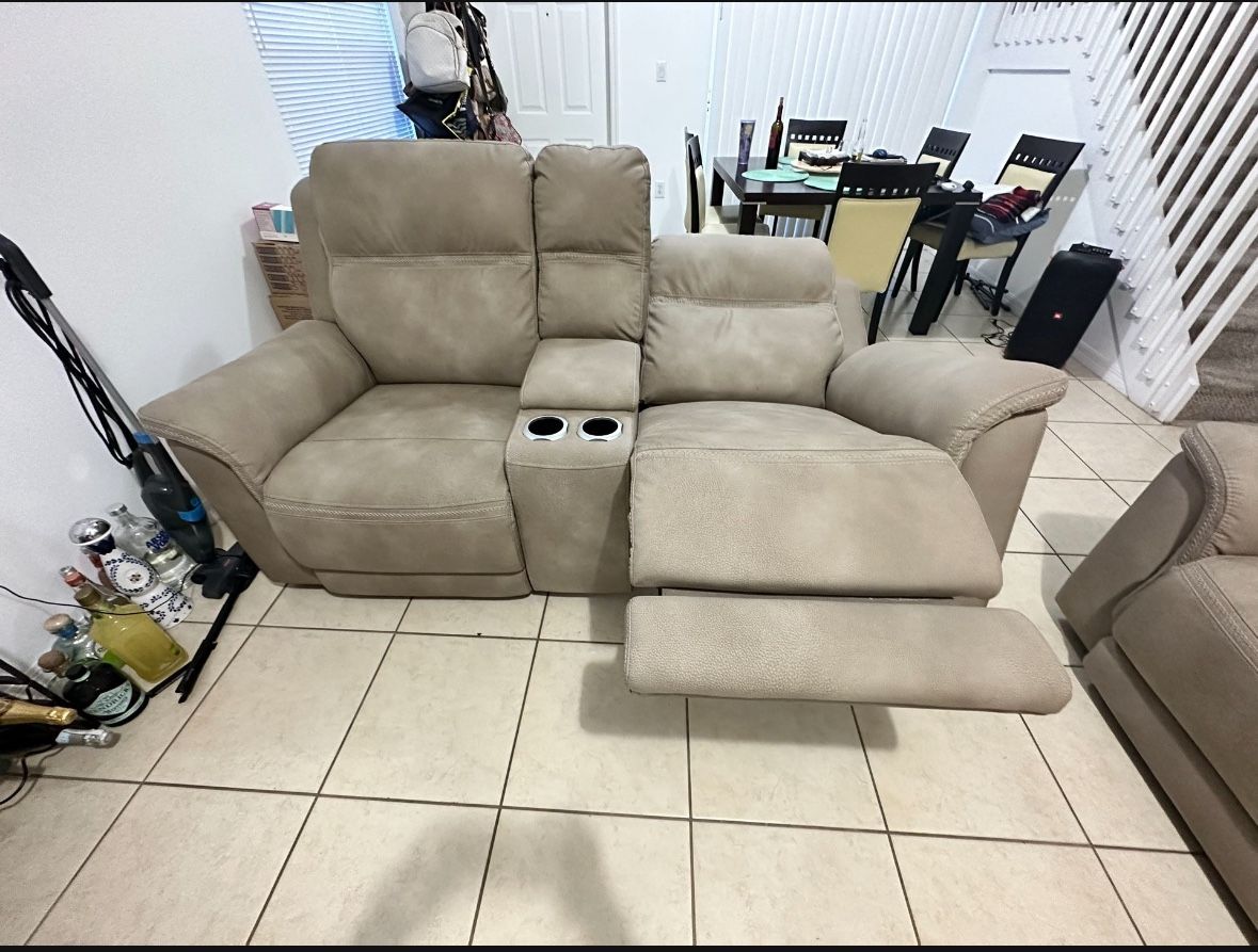 Reclining Sofa