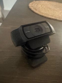 Logitech HD Webcam with Mount