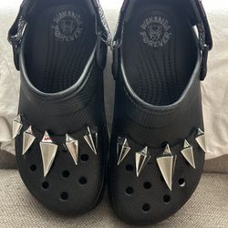 Crocs Black Panther sandals unisex M 7-W9